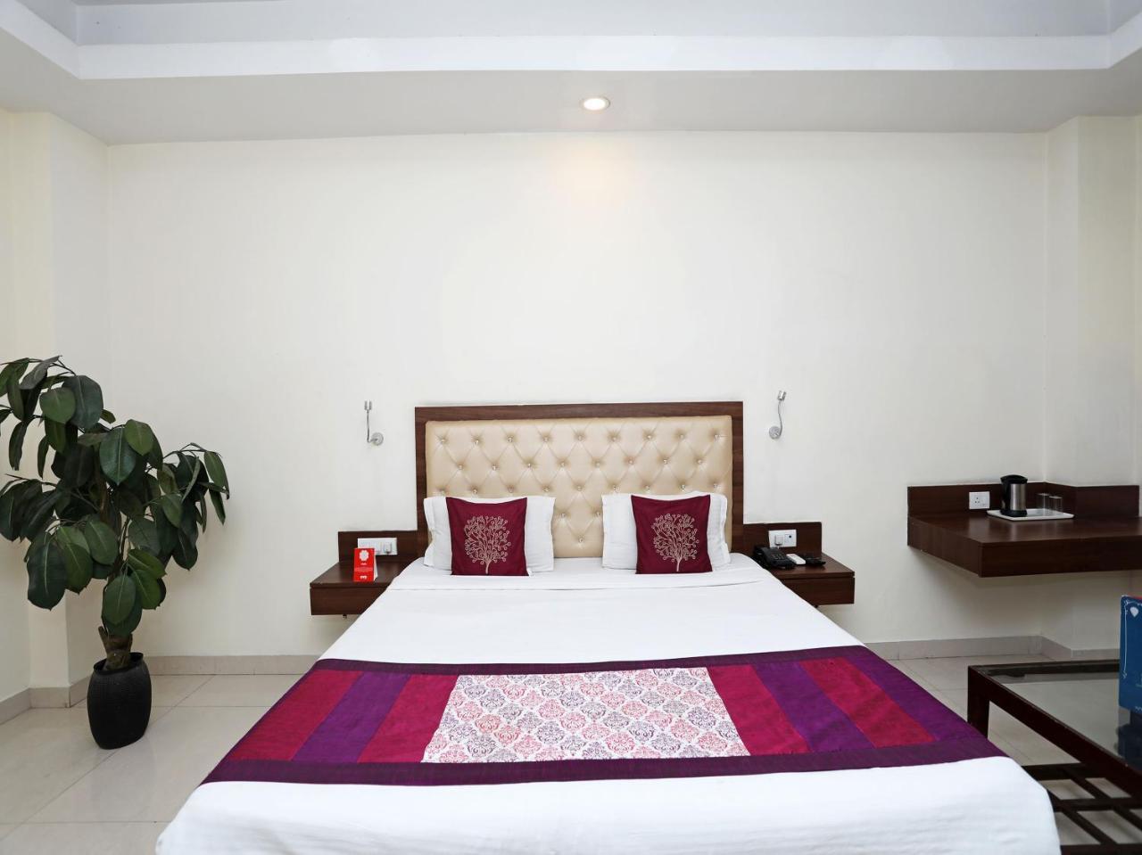 Oyo 680 Hotel Ranjana Heritage Lucknow Extérieur photo